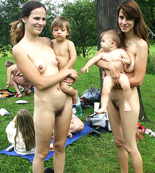 Family nudist pic gallery
